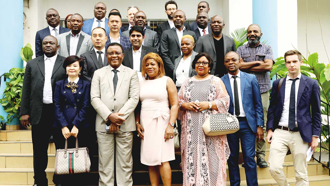 Incendies en Amazonie : bisbille entre Jair Bolsonaro et Emmanuel Macron