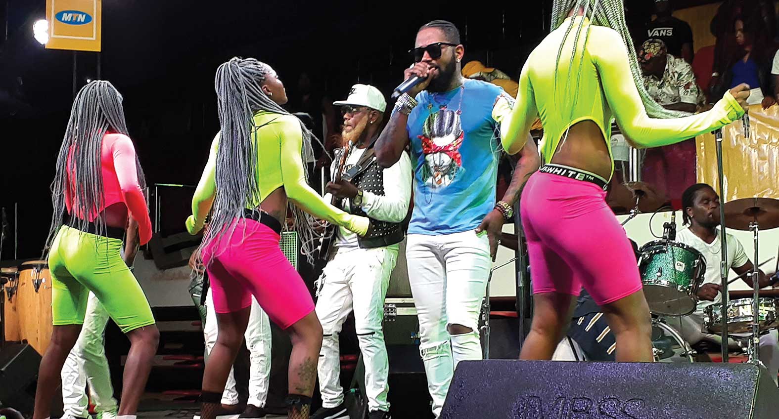 Culture : Ferre Gola enflamme le Palais des Sports !