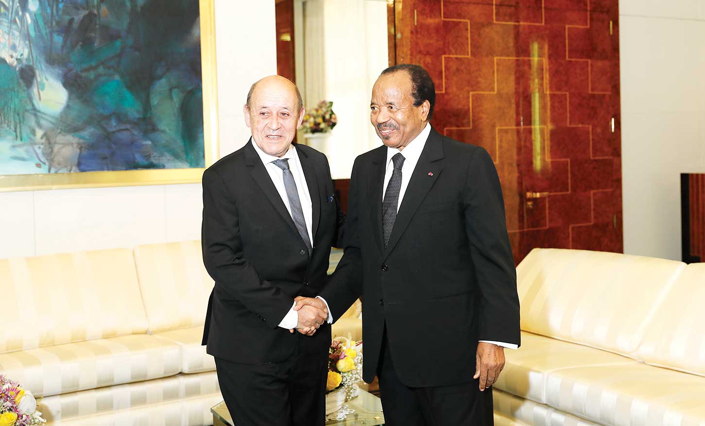 Diplomatie : Jean-Yves Le Drian au Cameroun une nouvelle synergie