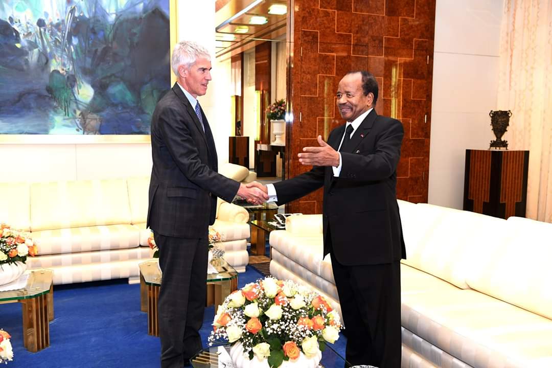 Palais de l’Unité : Paul Biya reçoit l’ambassadeur des Etats-Unis au Cameroun