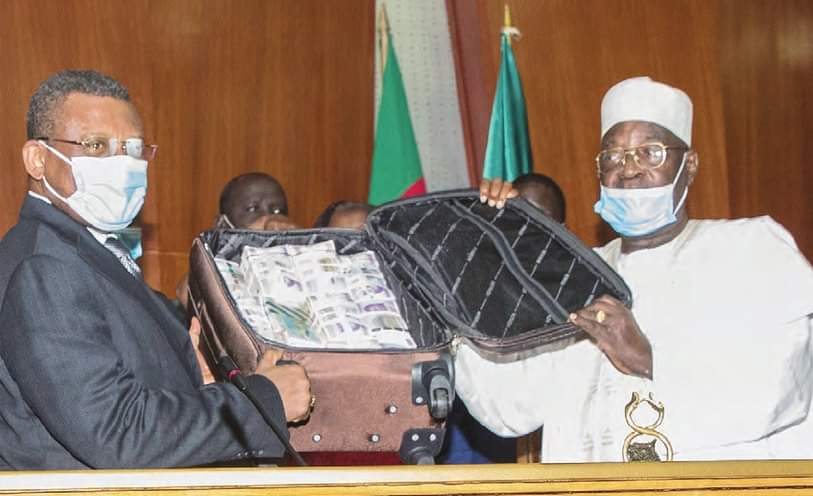 Coronavirus : Les Parlementaires offrent 100 millions de FCFA au Gouvernement