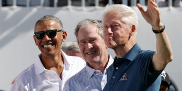 Promotion de la vaccination contre le COVID-19 : Biden, Obama, Bush et Clinton en première ligne