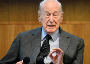 Valéry Giscard d’Estaing: Le poids des affaires et des révélations gênantes