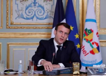 Sommet du G5 Sahel: Macron veut décapiter les groupes affiliés à Al-Qaïda