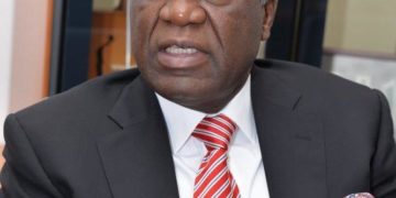 Accident de la circulation à Mvoutessi I: Samuel Mvondo Ayolo apporte le réconfort du couple présidentiel