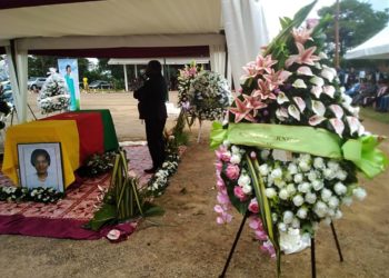 Jacqueline Koung à Bessiké: Grand cordon de l’Ordre du Mérite camerounais