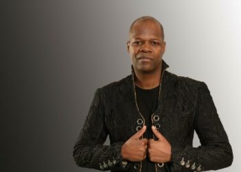 Amobé Mevégué: L’hommage de Paul et Chantal Biya