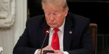 Réseaux sociaux: Donald Trump lance le « Truth Social »