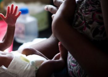 Cameroun-Société: Trois prétendants pour un bébé