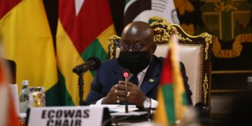 Mali et Guinée: La Cédéao maintient la pression