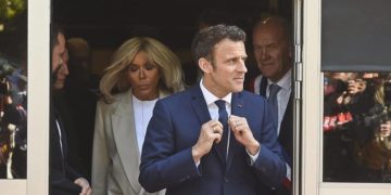 Présidentielle française 2022 : Emmanuel Macron réélu à 58,5 %