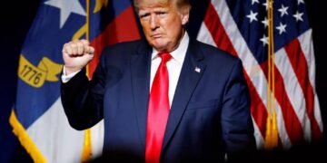 Assaut du Capitole : quatre accusations recommandées contre Donald Trump