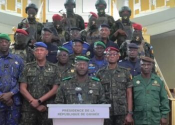 Guinée-Conakry : La junte au pouvoir dissout le gouvernement