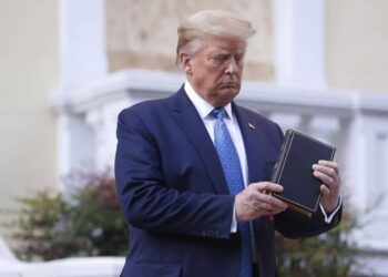 Etats-Unis : Donald Trump paye une garantie bancaire réclamée par la Justice