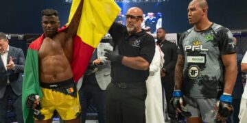 MMA : Francis Ngannou expéditif face au brésilien Ferreira