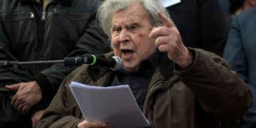 Mikis Theodorakis : le militant musical de la liberté